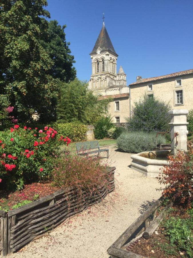 Reves D'Autise Bed & Breakfast Nieul-sur-l'Autise Exterior foto