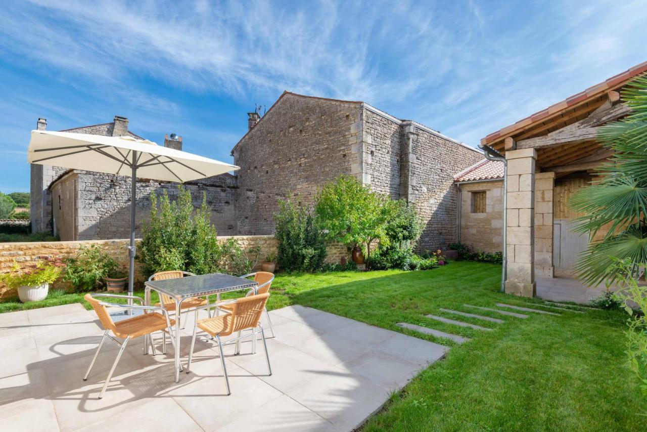 Reves D'Autise Bed & Breakfast Nieul-sur-l'Autise Exterior foto