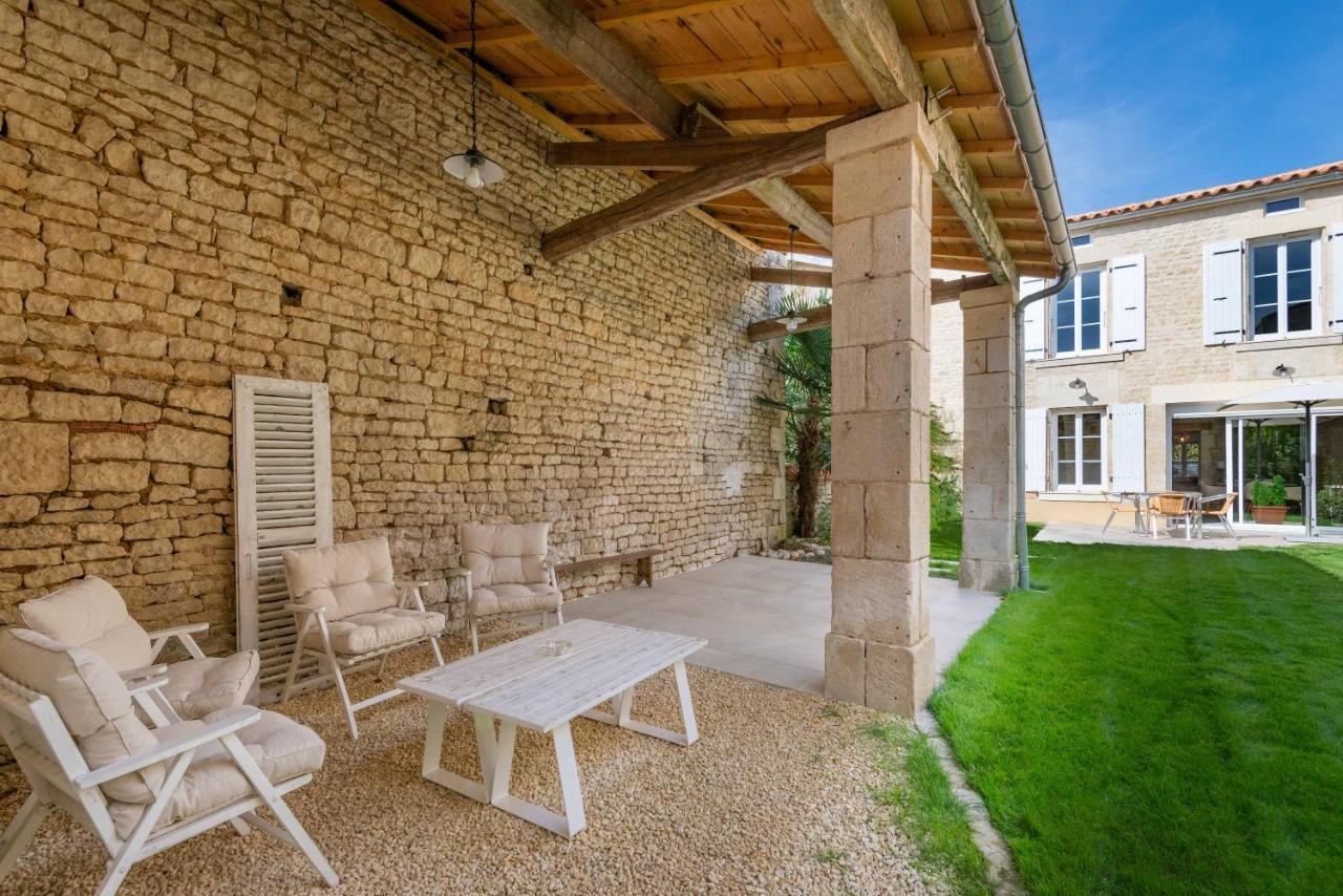 Reves D'Autise Bed & Breakfast Nieul-sur-l'Autise Exterior foto
